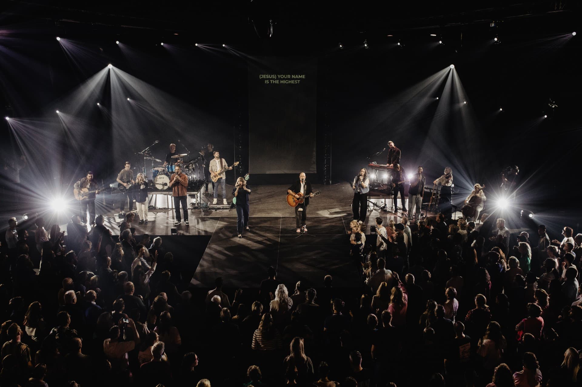 LUCY GRIMBLE, KEES KRAAYENOORD & MOZAIEK WORSHIP OP STRANDHEEM FESTIVAL